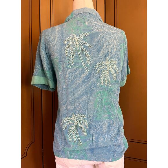 Short sleeves shirt with pearl embroideries, size S - Picture 4 of 7
